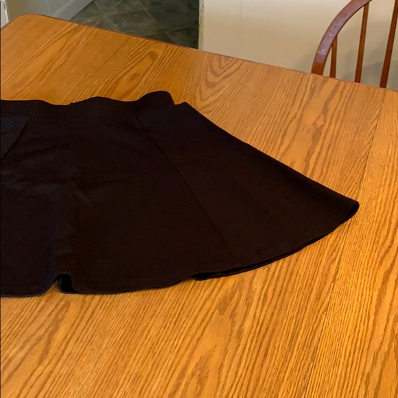 H & M Divided “Skater” skirt.  Small.   Black. - Picture 4 of 10